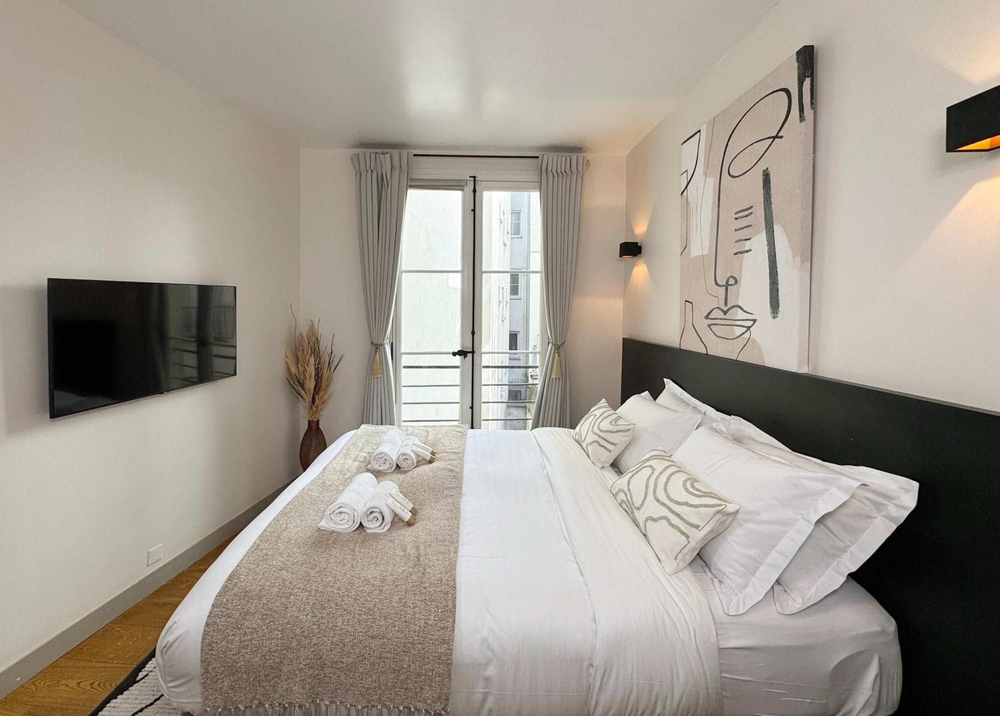 Luxembourg Garden Family Flat Delight Paris