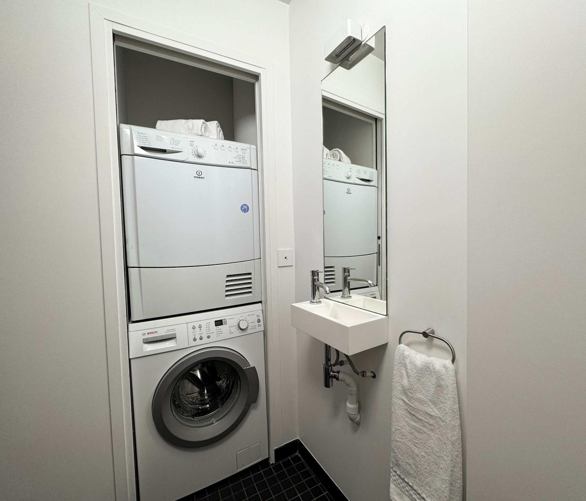 Luxembourg Garden Family Flat Delight * Paris