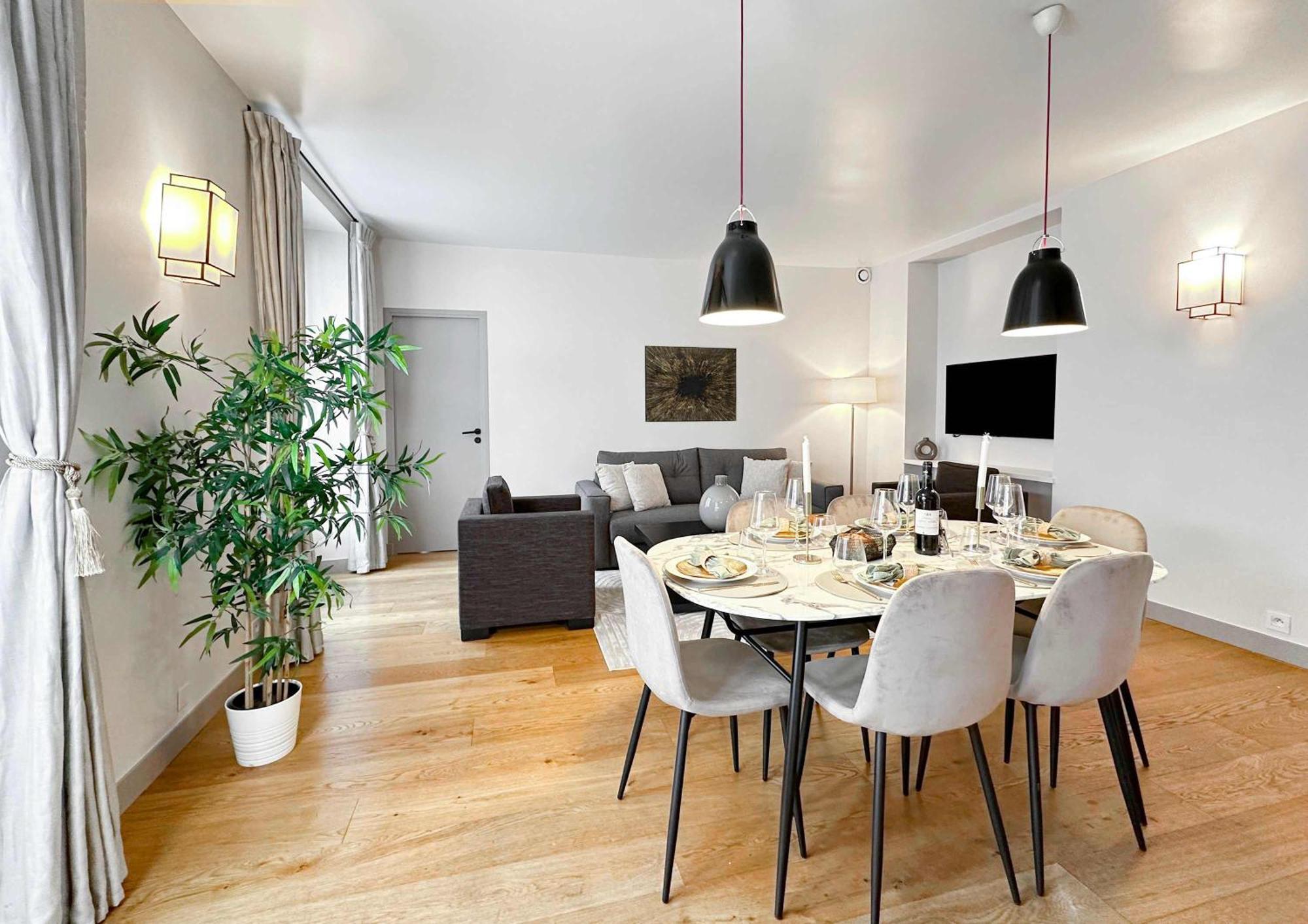 Luxembourg Garden Family Flat Delight Paris